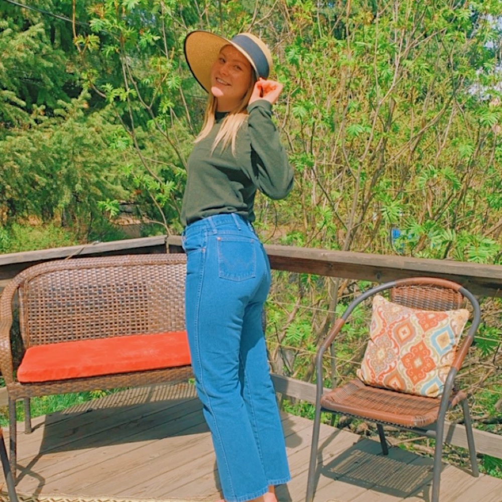 Meet your Posher, Daina